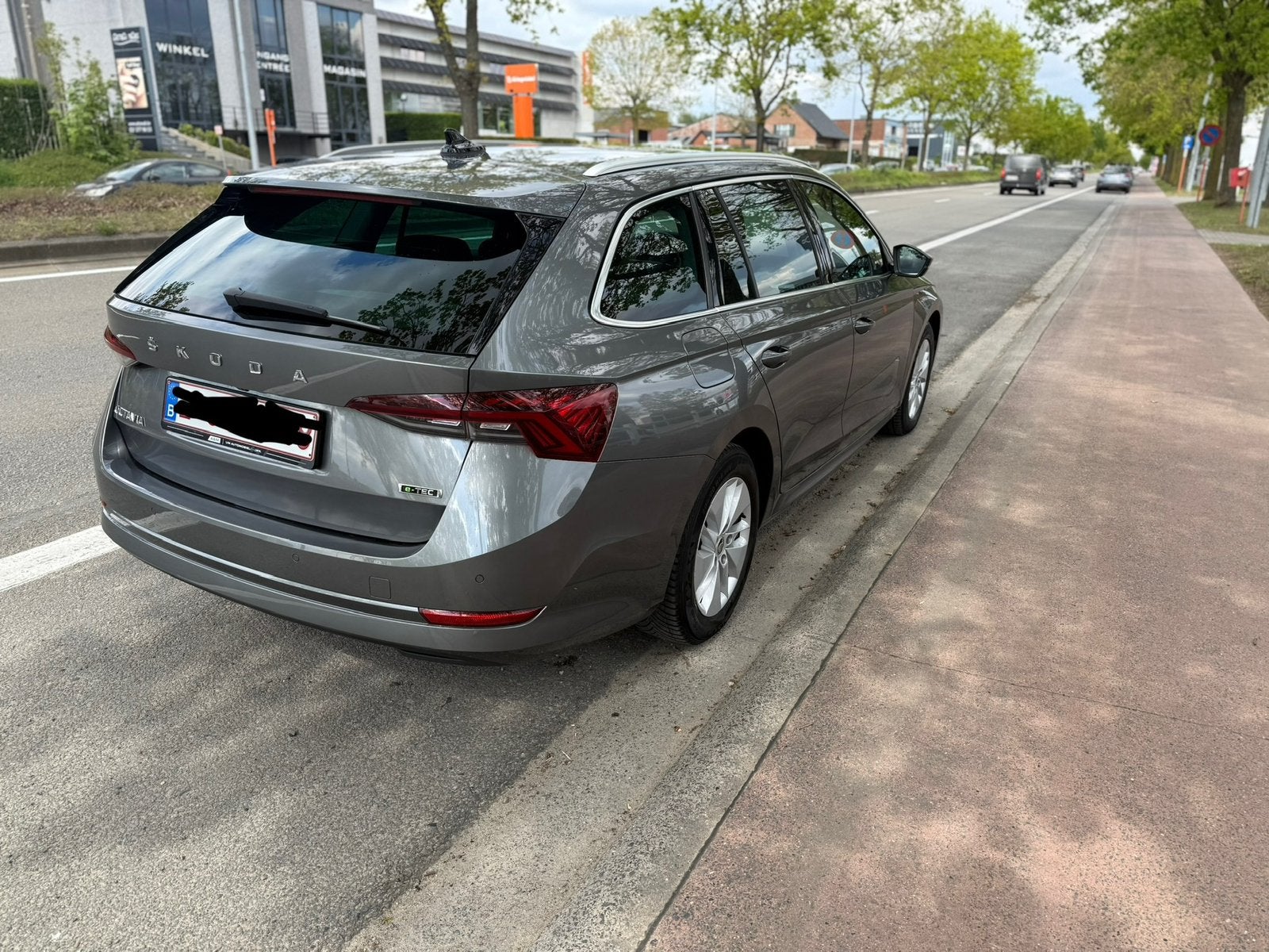 Skooda, Octavia 2023 280.000 km, Auto's, Automaat, Stof, 5 deurs, Lichtsensor
