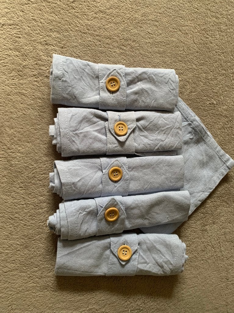 ** 6 lichtblauwe linnen servetten, 5 met servetring, Maison & Meubles, Enlèvement ou Envoi, Lin