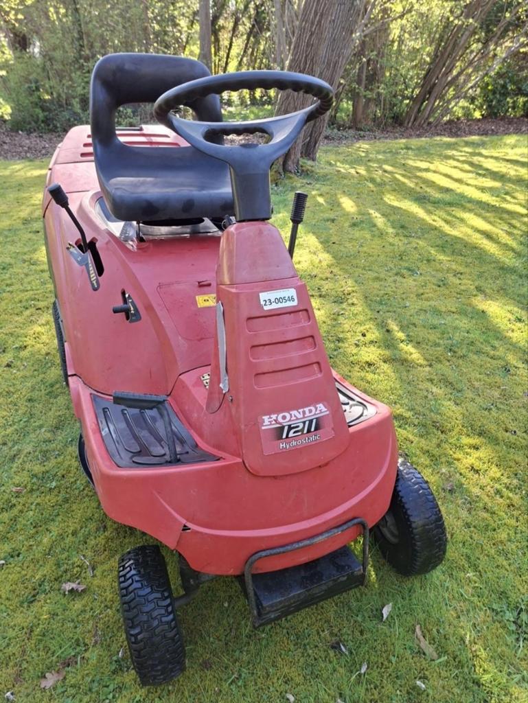 Tracteur Honda HF 1211 largeur de coupe 71 cm, Jardin & Terrasse, Tondeuses autoportées