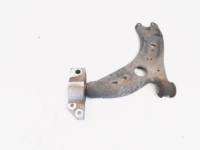 Bras de suspension avant gauche d'un Volkswagen Passat, Autos : Pièces & Accessoires, Volkswagen, -, 3 mois de garantie, Utilisé