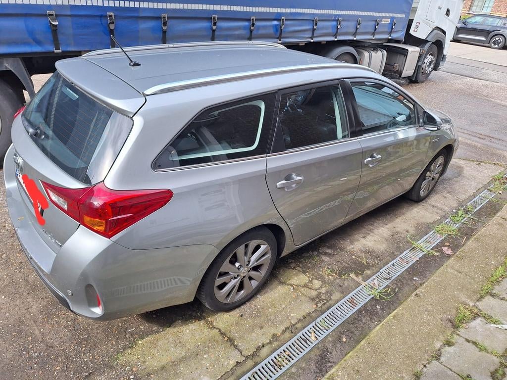 Toyota Auris hybride benzine 1.8L 110.000km, Auto's, Toyota, Automaat, Euro 5, Monovolume, Bedrijf
