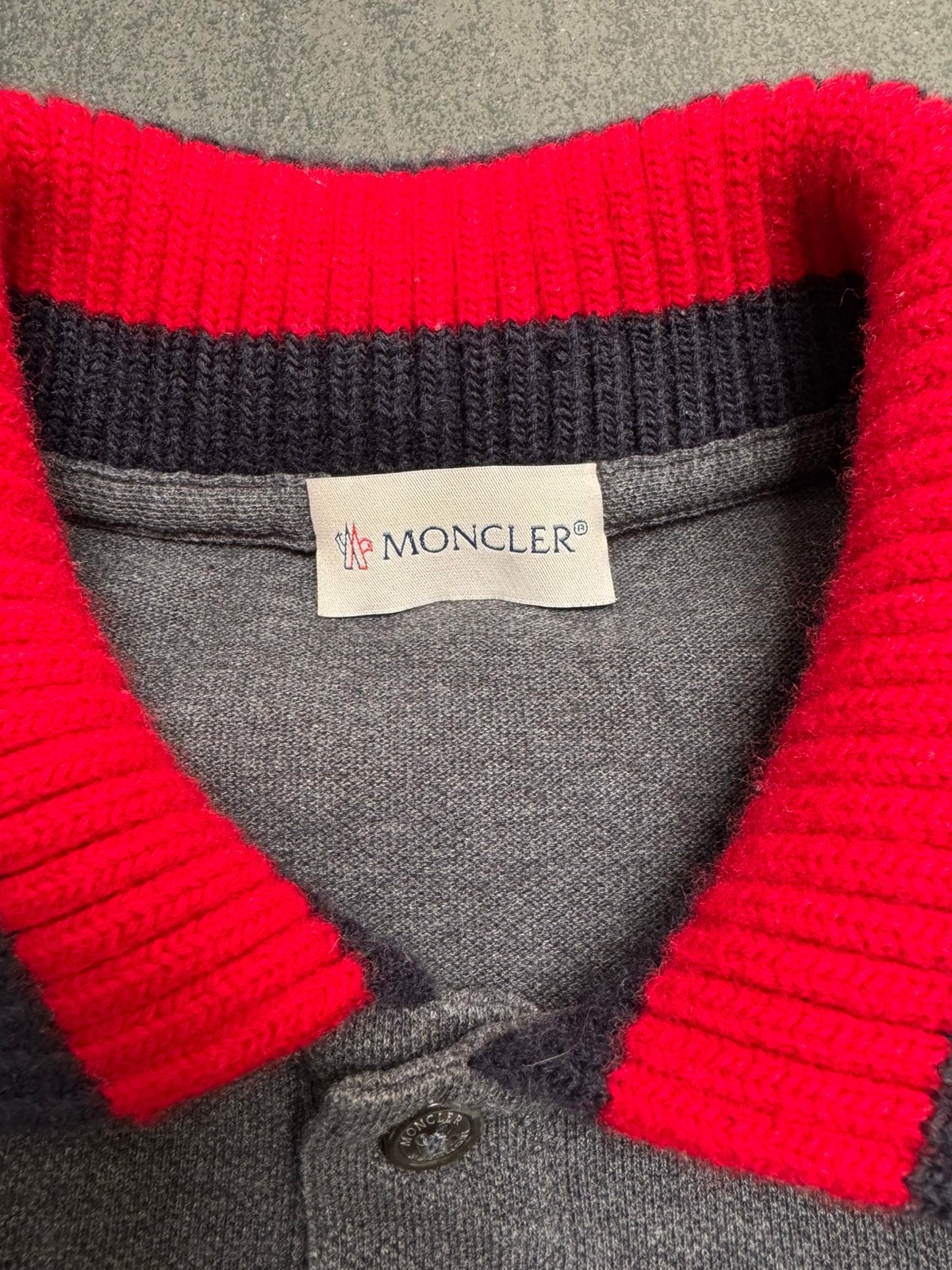 Polo lange mouw Moncler M, Kleding | Heren, Verzenden, Zo goed als nieuw, Maat 48/50 (M), Grijs