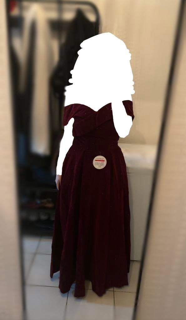 Lange bordeauxrode fluwelen avondjurk met lovertjes maat M, Kleding | Dames, Maat 38/40 (M), Overige kleuren, Nieuw, Ophalen of Verzenden