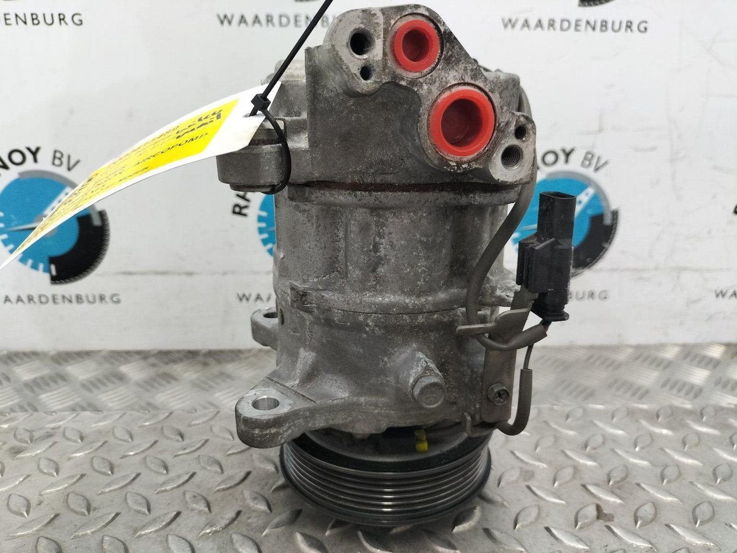 BMW 3 SERIES F30 320i AIRCO COMPRESSOR / AIRCOPOMP 2016, Enlèvement ou Envoi, Utilisé, ARN reconnu