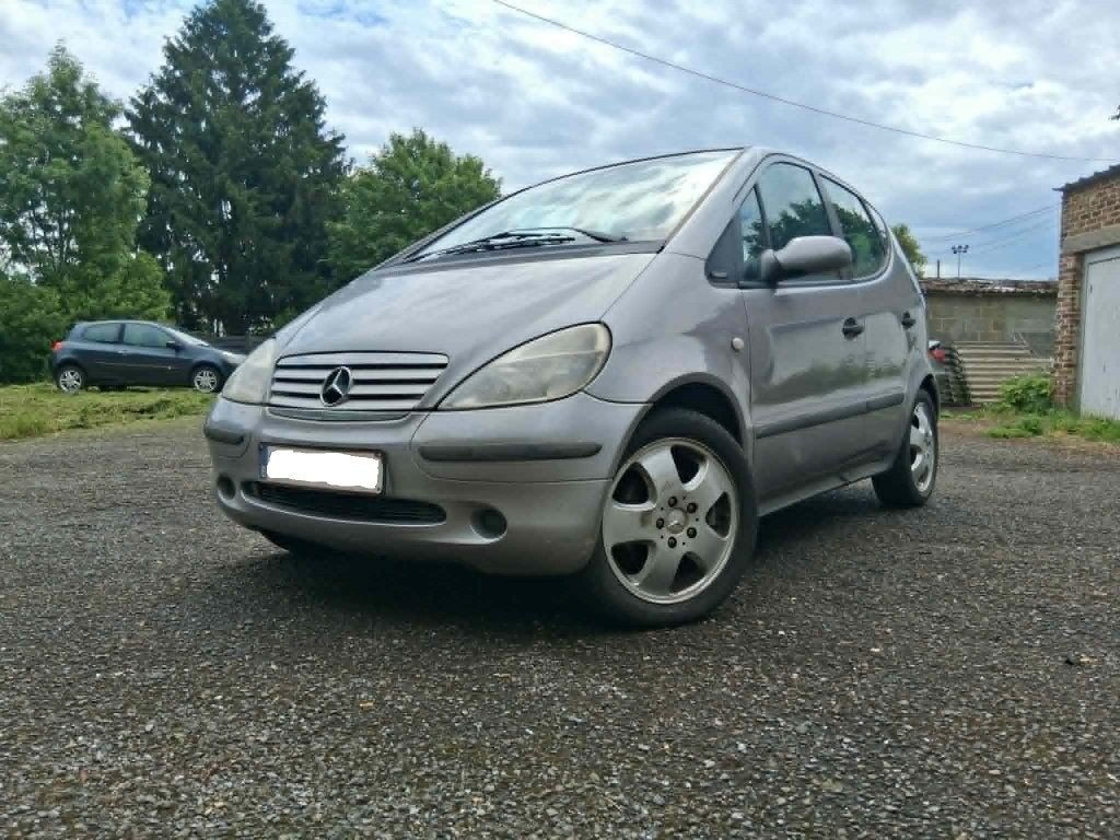 Mercedes A190 1.9 8s 125ch, Autos, Mercedes-Benz, Particulier, Classe A, ABS, Airbags, Air conditionné, Ordinateur de bord, Verrouillage central