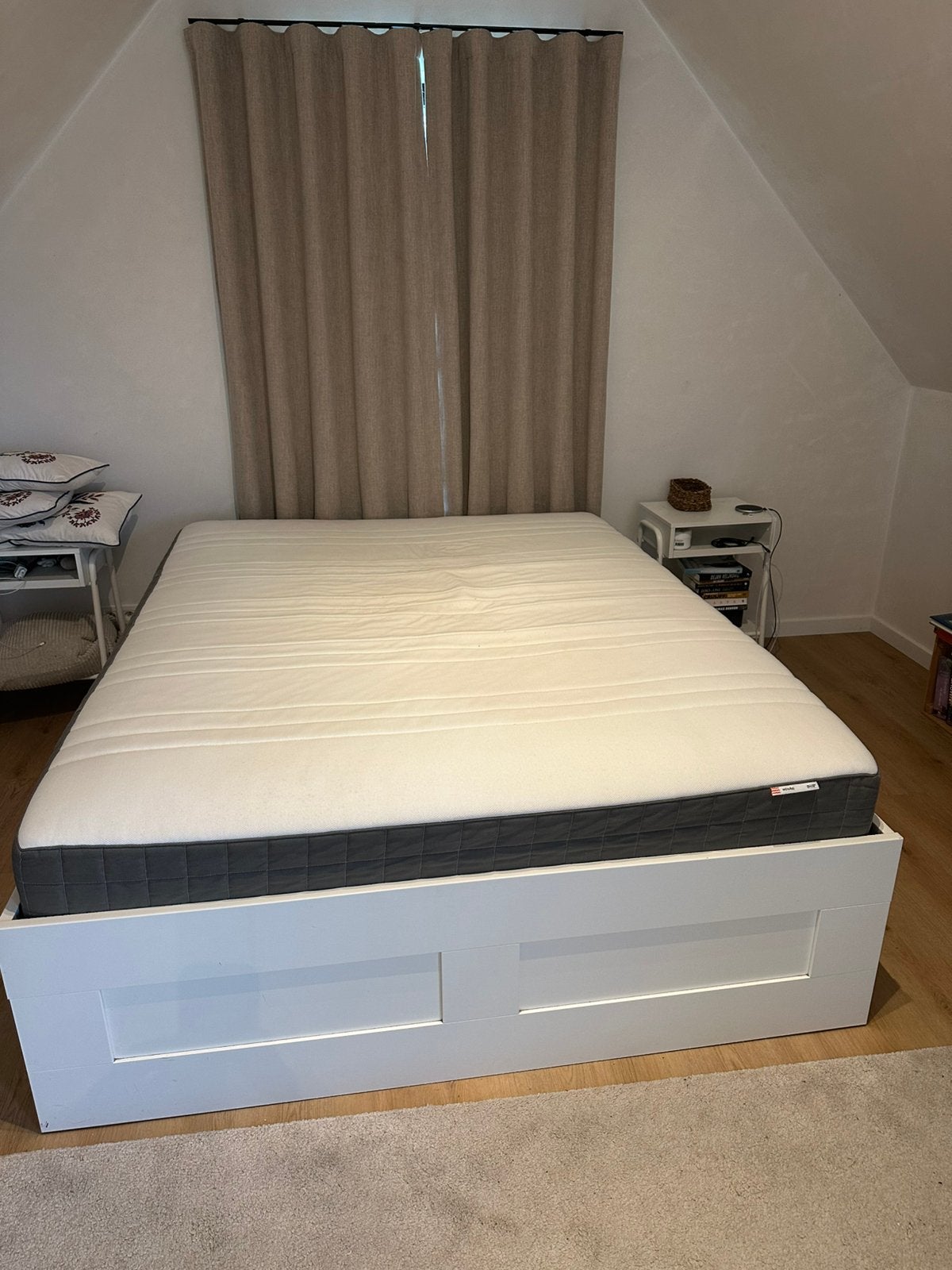 Bed IKEA Brimnes 160x200 incl lattenbodem en matras, Huis en Inrichting, Ophalen, Gebruikt, Wit, Tweepersoons