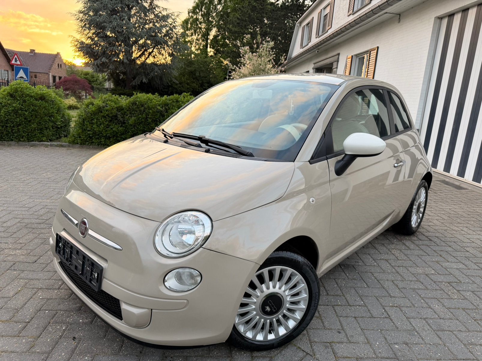 Fiat 500 - Lounge Edition - Blanco Gekeurd - Nieuwstaat!, Auto's, Fiat, Bedrijf, ABS, Airbags, Airconditioning, Alarm, Bochtverlichting