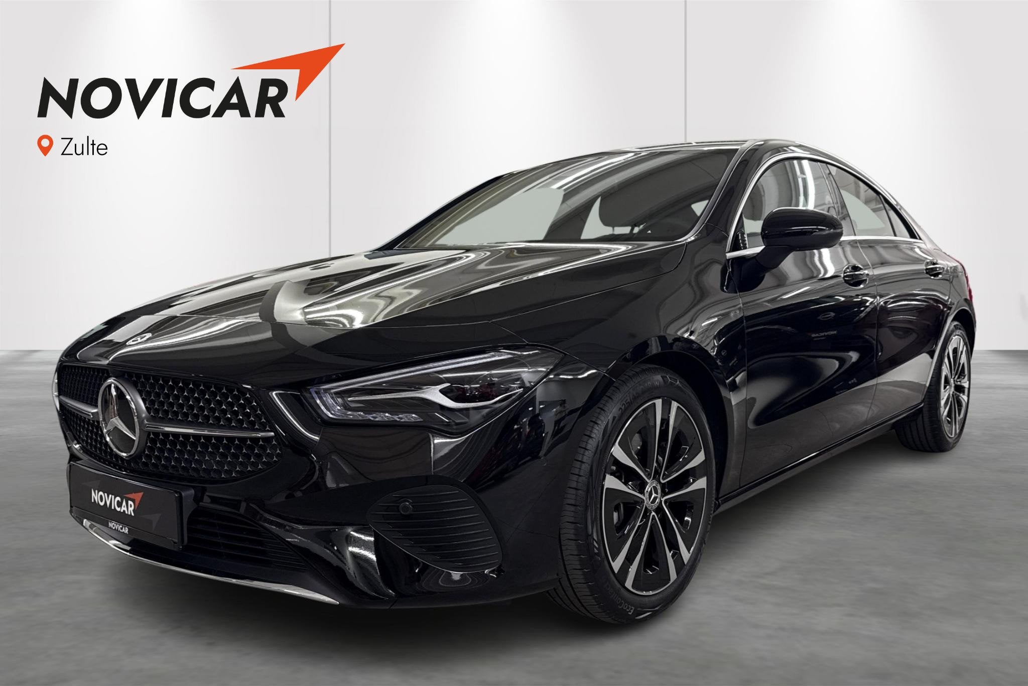 Mercedes-Benz CLA-klasse CLA 200 + AUTOMAAT - GPS - SENSOREN, Auto's, Stof, Zwart, 1586 kg, Zwart
