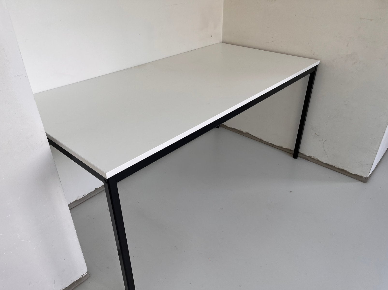 Bureau tafel, Ophalen, 160 cm, Zo goed als nieuw, Computerbureau