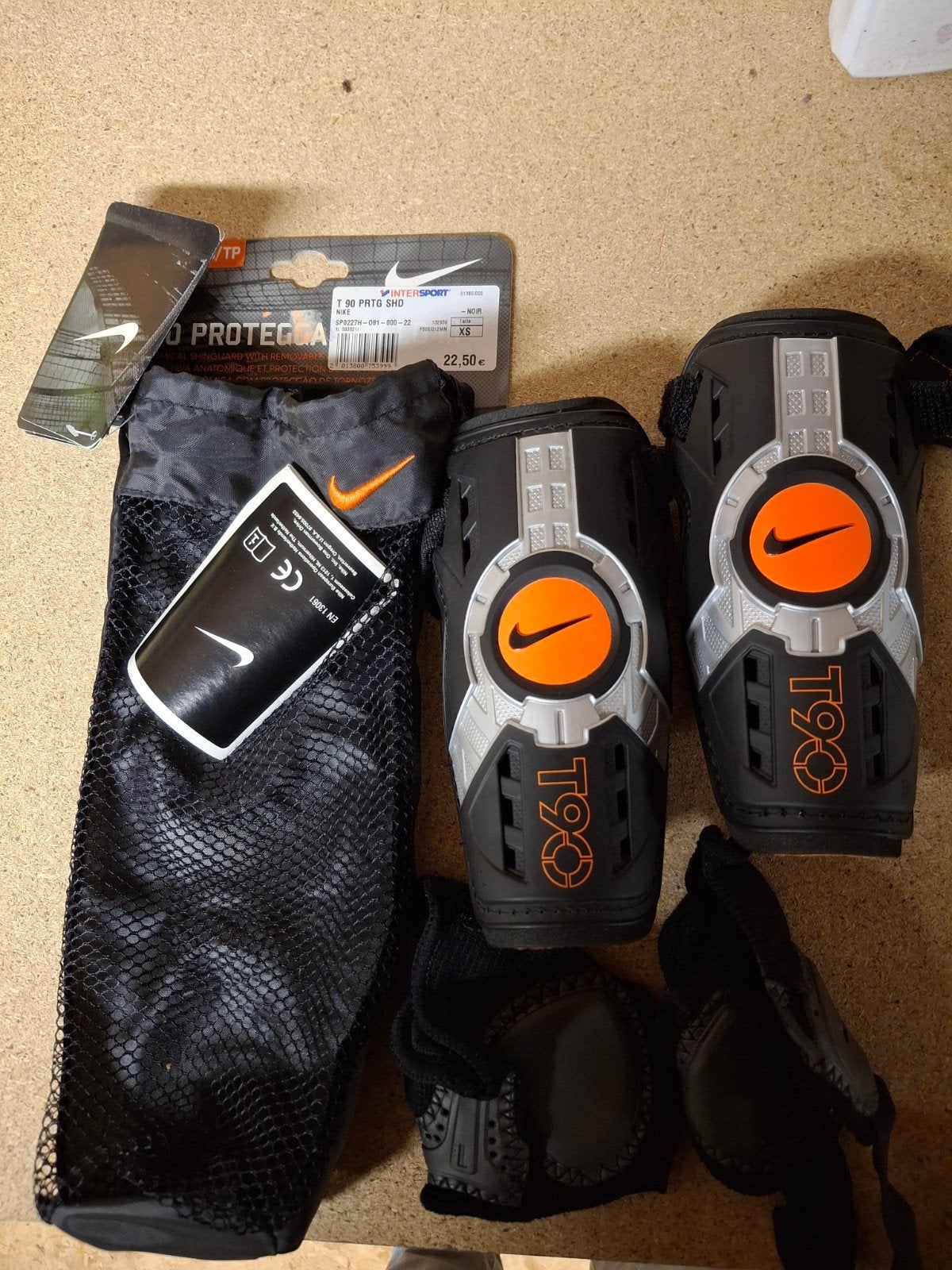 Scheenbeschermers Nike maat xs met enkelbescherming, Ophalen of Verzenden, Nieuw