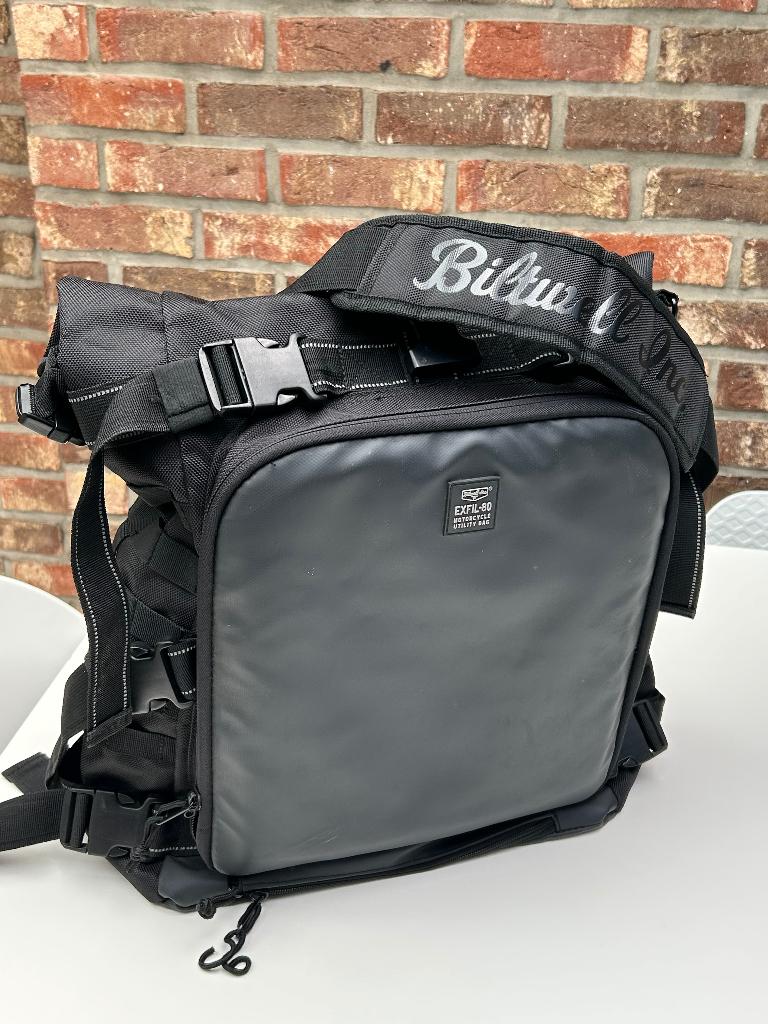 sac de sissy bar, Enlèvement, Utilisé