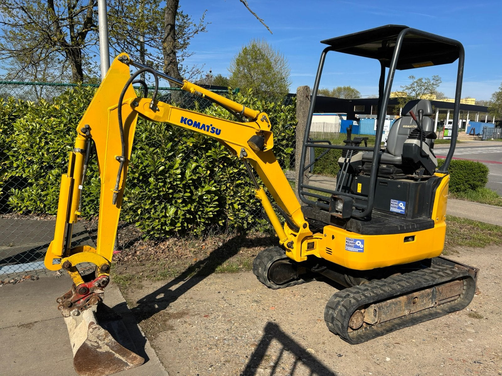 Komatsu PC14R-3HS - 2021 - 1167uren - 1700kg minigraver, Zakelijke goederen, Machines en Bouw | Kranen en Graafmachines, Ophalen