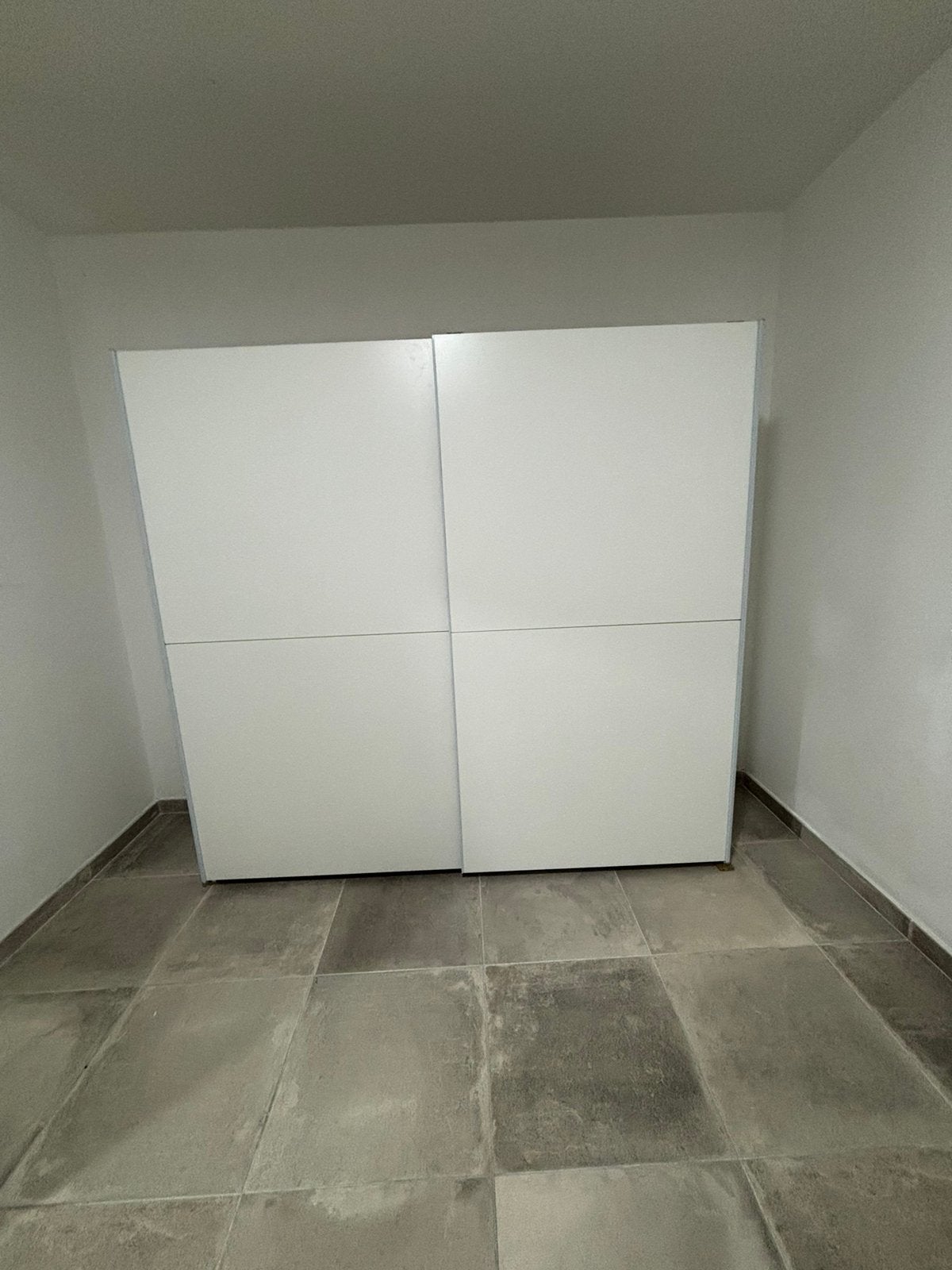 A donner armoire porte coulissante, Enlèvement