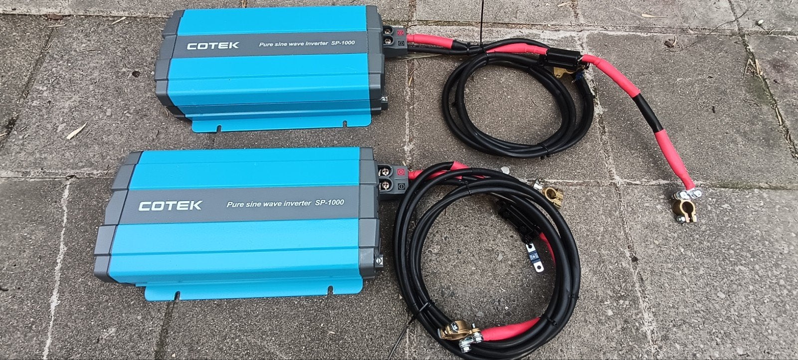 Convertisseurs Cotek 12V 1000W  matériel pro, parfait sola, Enlèvement
