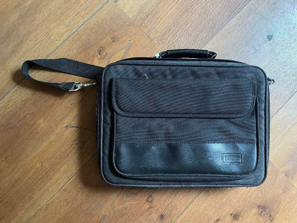 laptoptas, Computers en Software, Ophalen, Gebruikt, 17 inch of meer, Targus