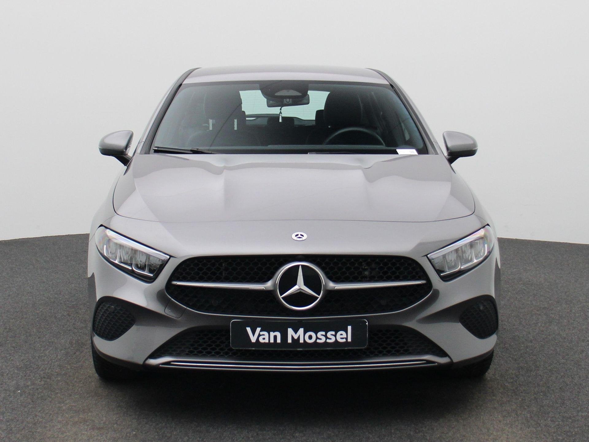 Mercedes-Benz A-Klasse A 200 Business Line (automatique), Autos, Achat, Entreprise, 1375 kg, 5 places