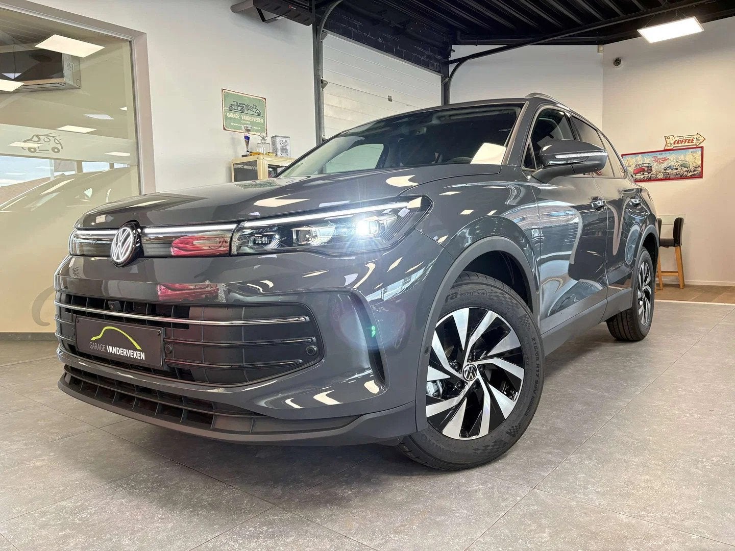 Volkswagen Tiguan Tiguan 1.5 0KM! eTSI Life DSG (automaat), Auto's, Automaat, 1498 cc, Zwart, 4 cilinders