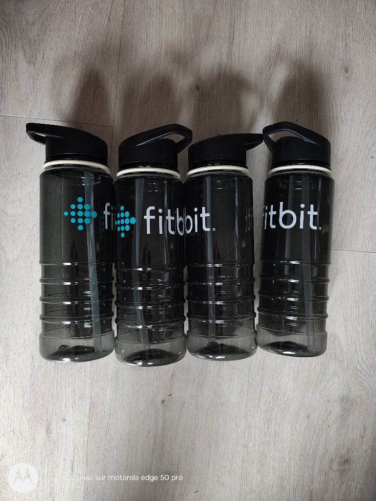 Lot 4 gourdes neuves Fitbit, Sport en Fitness, Drinkbussen, Ophalen of Verzenden, Nieuw
