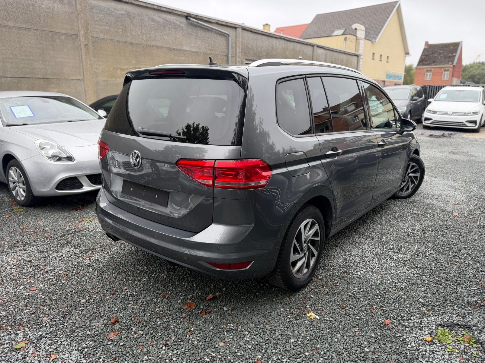 Volkswagen Touran 1.4 TSI 7 ZITPLAATSEN DSG AUTOMAAT, Auto's, Automaat, 4 cilinders, 7 zetels, Zilver of Grijs