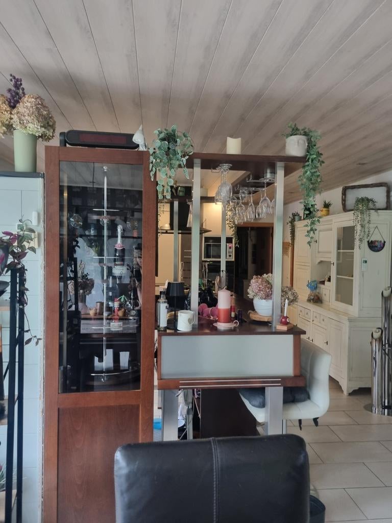 Barkast te koop, kan ook samen met biljarttafel kopen