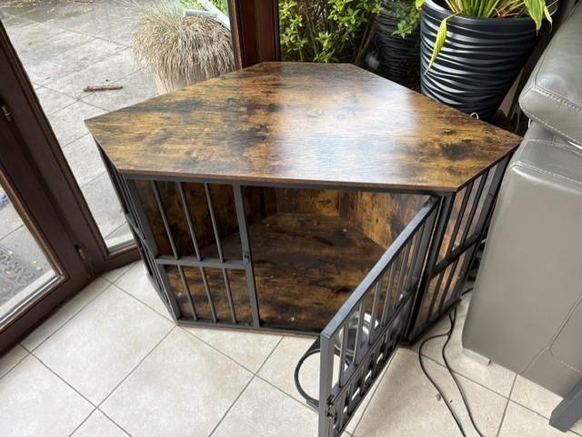 bench hond hoekmodel, Ophalen, Zo goed als nieuw