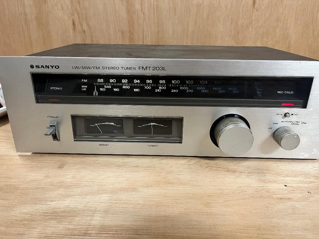 Sanyo Tuner FMT 203L, Ophalen of Verzenden, Gebruikt, Analoog