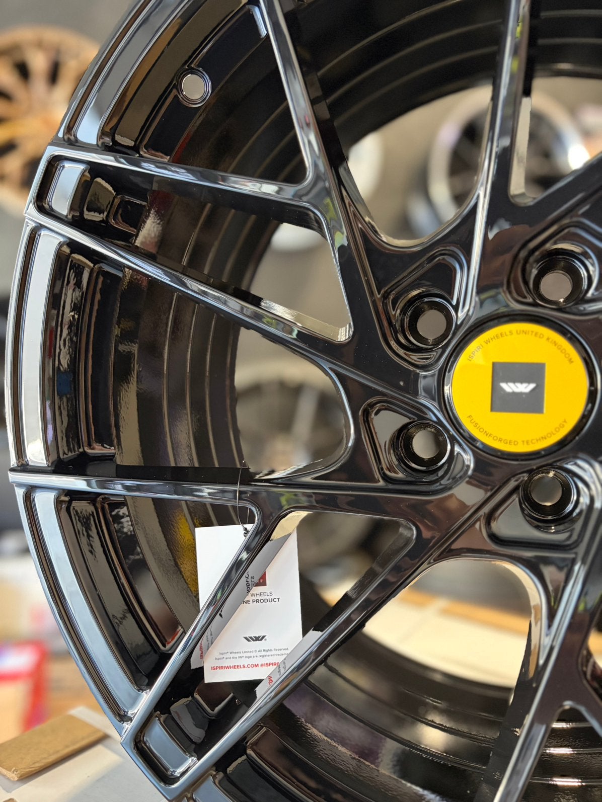 19” ispiri ffrm gloss black, Ophalen