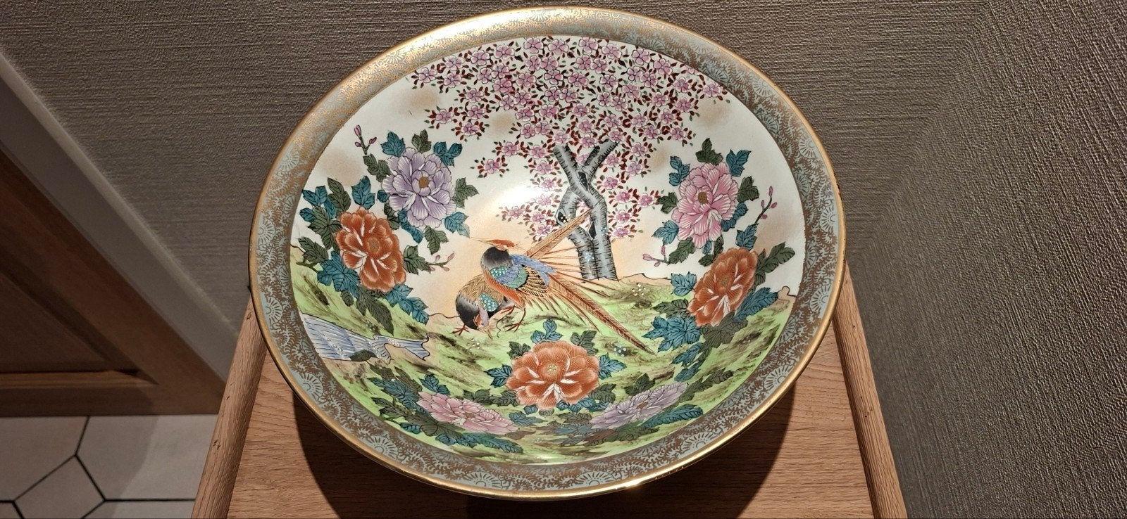 Joli bol chinois avec base., Antiquités & Art, Enlèvement