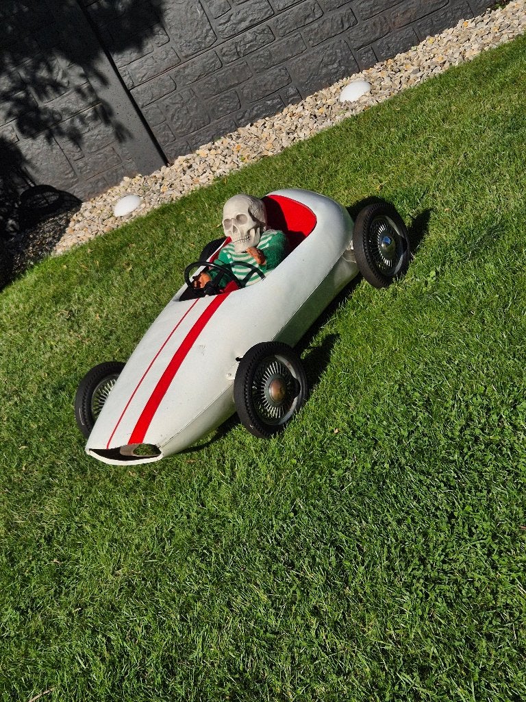 Voiture à pédales ancienne trapauto devillaine ferrari, Antiek en Kunst, Antiek | Speelgoed, Ophalen