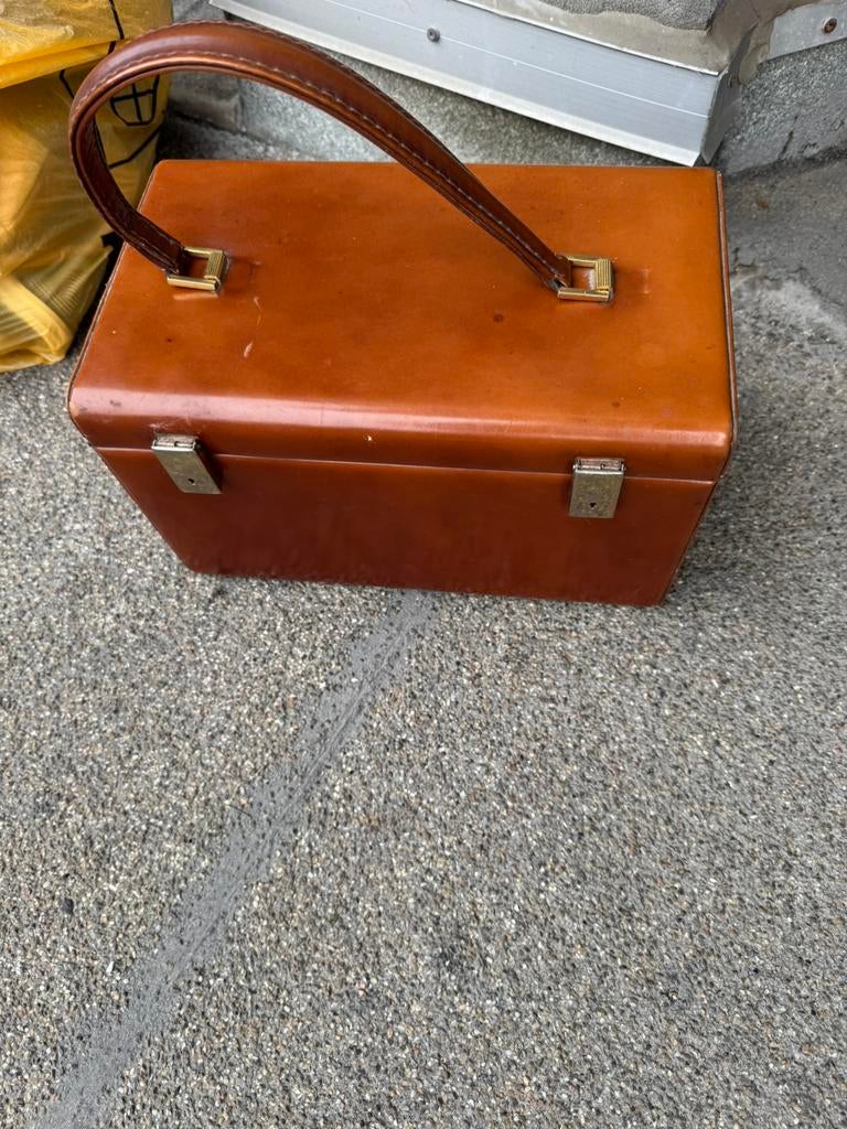 Vanity case en cuir, Enlèvement ou Envoi, Comme neuf