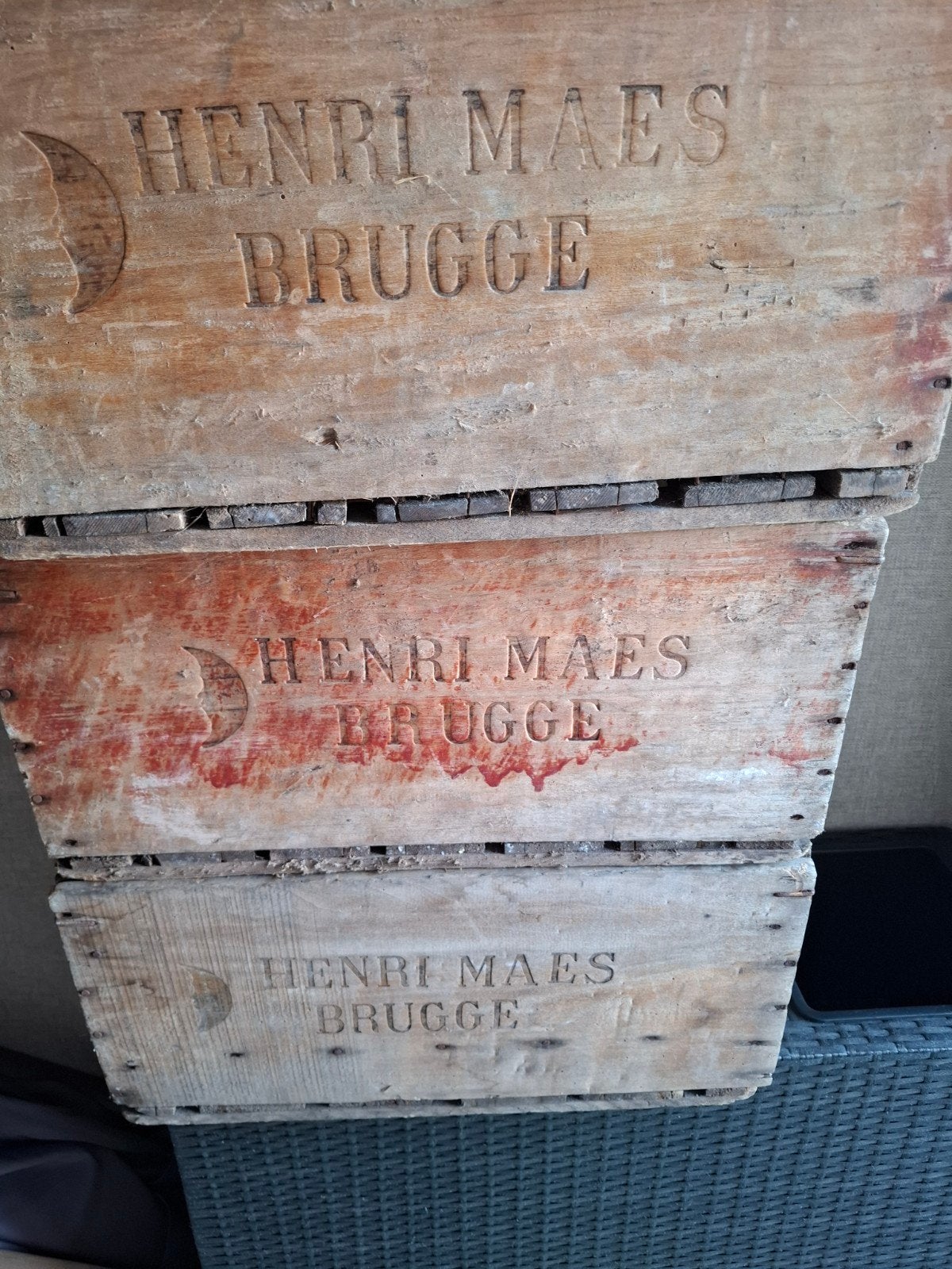Vintage houten kratten van Henri Maes, Antiek en Kunst, Ophalen