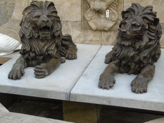 statue 2 grand lion coucher G et D en bronze signé, Enlèvement, Neuf