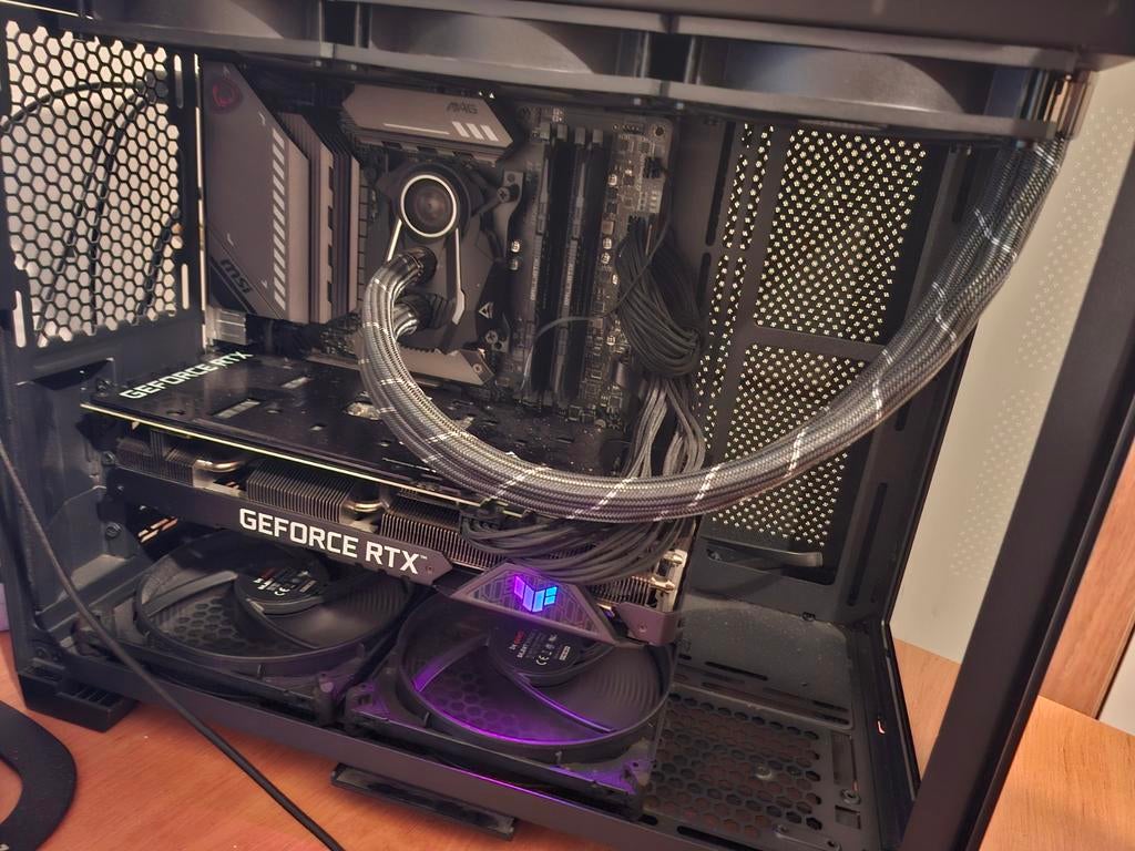 Gaming desktop nvidia rtx 3070, Computers en Software, Ophalen of Verzenden, Gaming, SSD