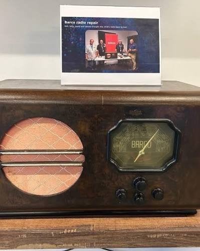 gezocht deze barco radio verkocht geweest op 2 dehands, Enlèvement ou Envoi
