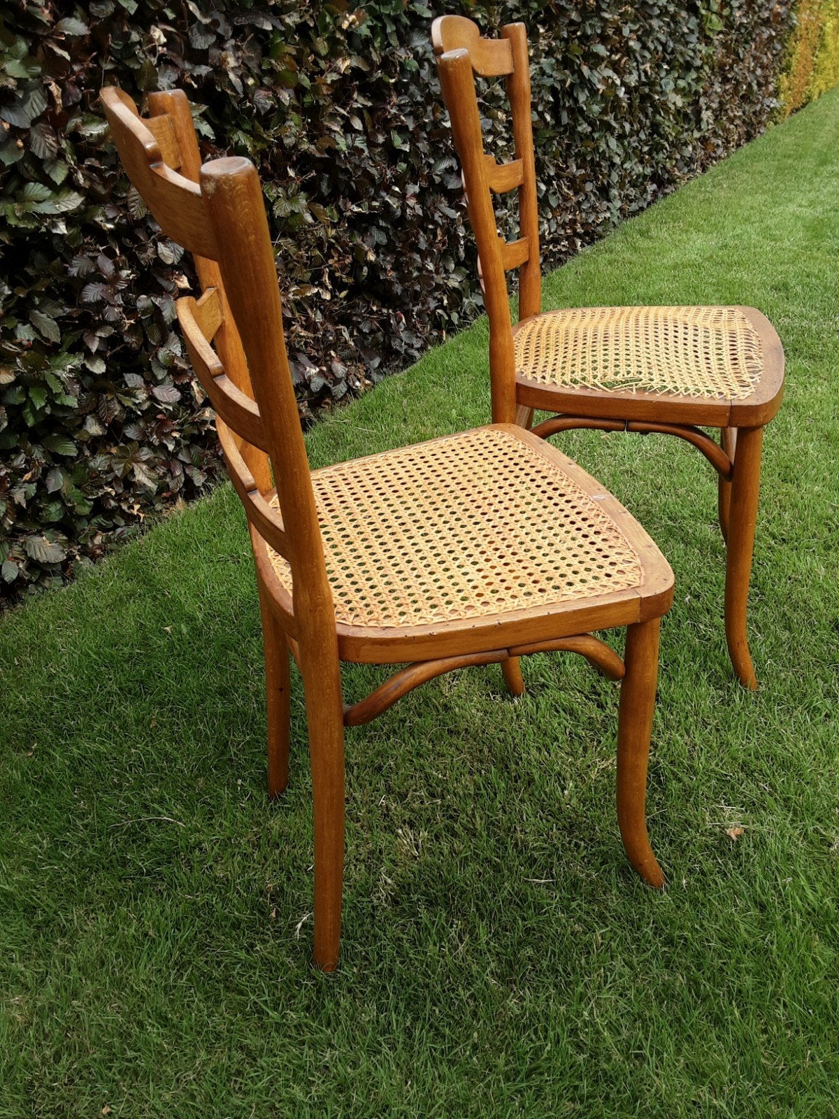 2 oude Vlaamse stoelen, Enlèvement