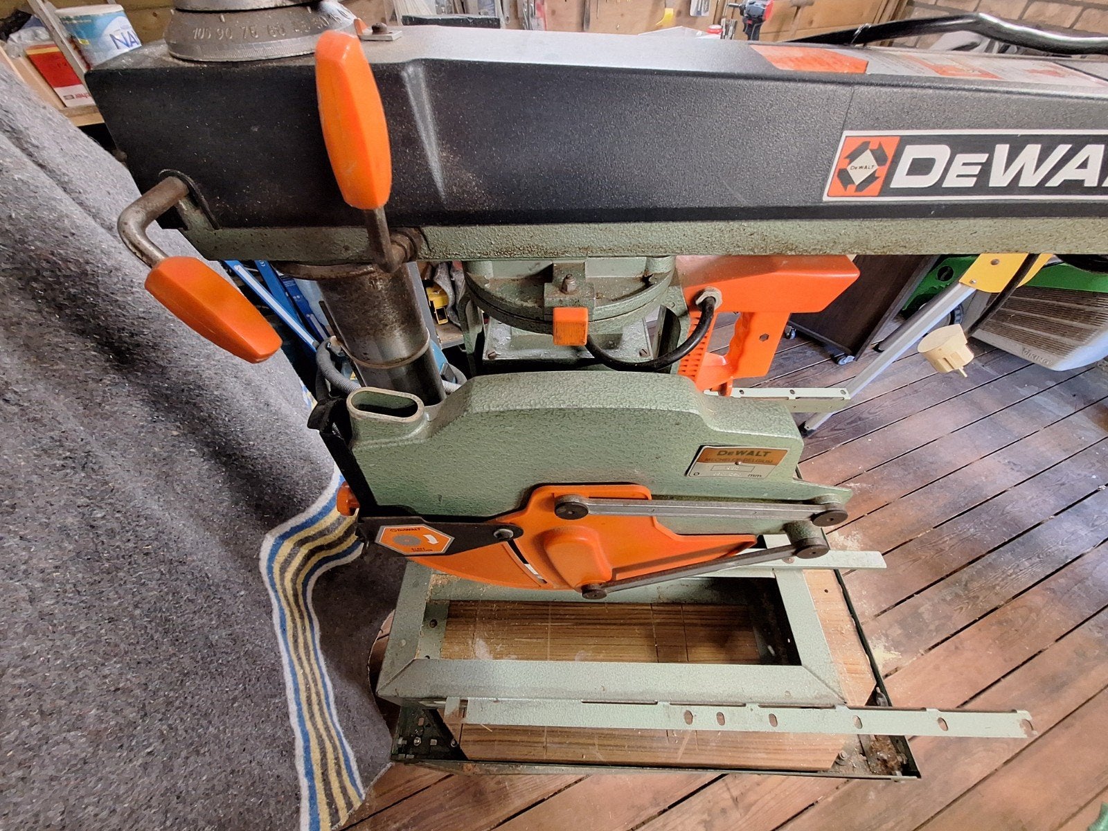 dewalt dw125, Doe-het-zelf en Bouw, Ophalen