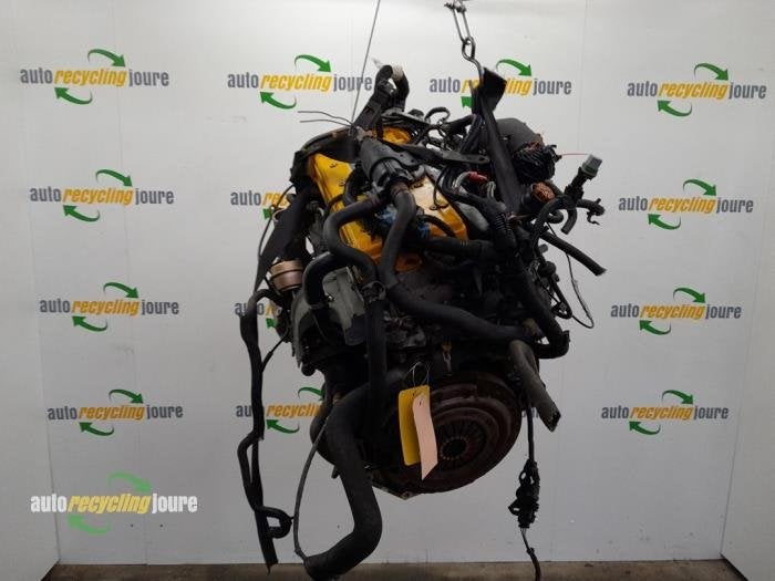 Motor van een Opel Zafira, Gebruikt, -, -, Opel