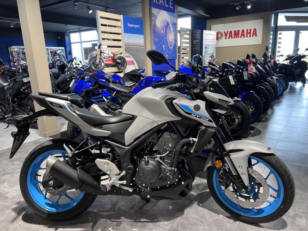 Yamaha MT-03, Motos, Motos | Yamaha, Entreprise, 320 cm³, 12 à 35 kW, Naked bike