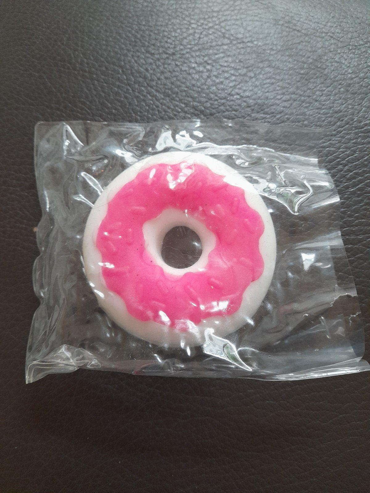 un squishy  donut, Enfants & Bébés, Enlèvement, Neuf, Garçon ou Fille