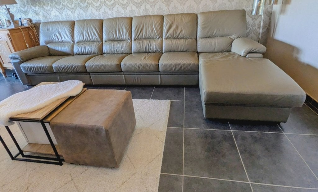Te koop lederen salon, Overige maten, 300 cm of meer, Zo goed als nieuw, Ophalen