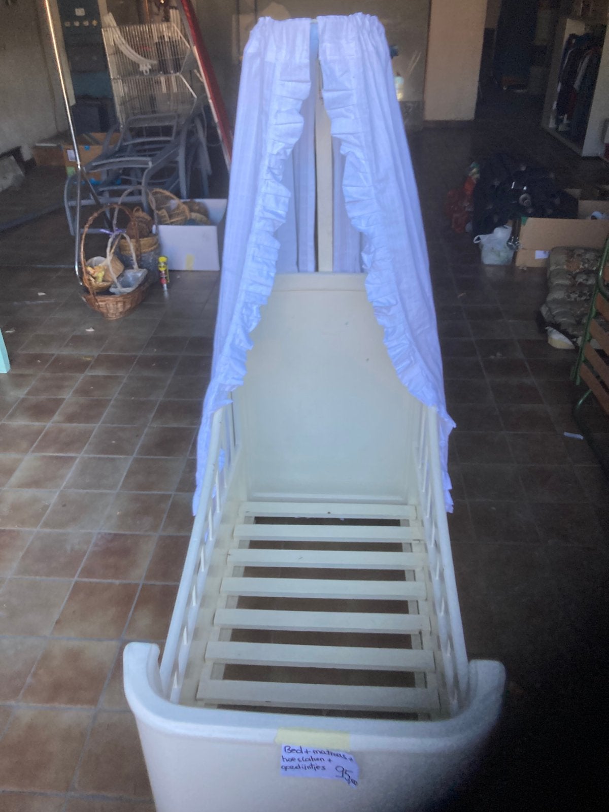 Vintage houten babybedje, Kinderen en Baby's, Ophalen, Nieuw, Matras