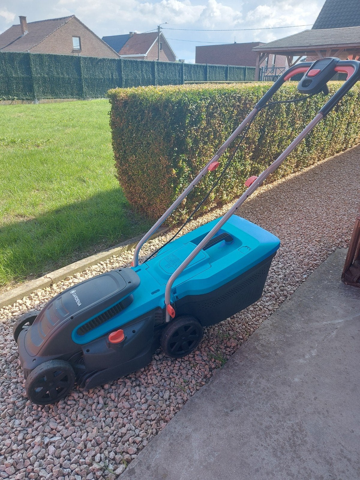 Electrische grasmaaier Gardena, Ophalen