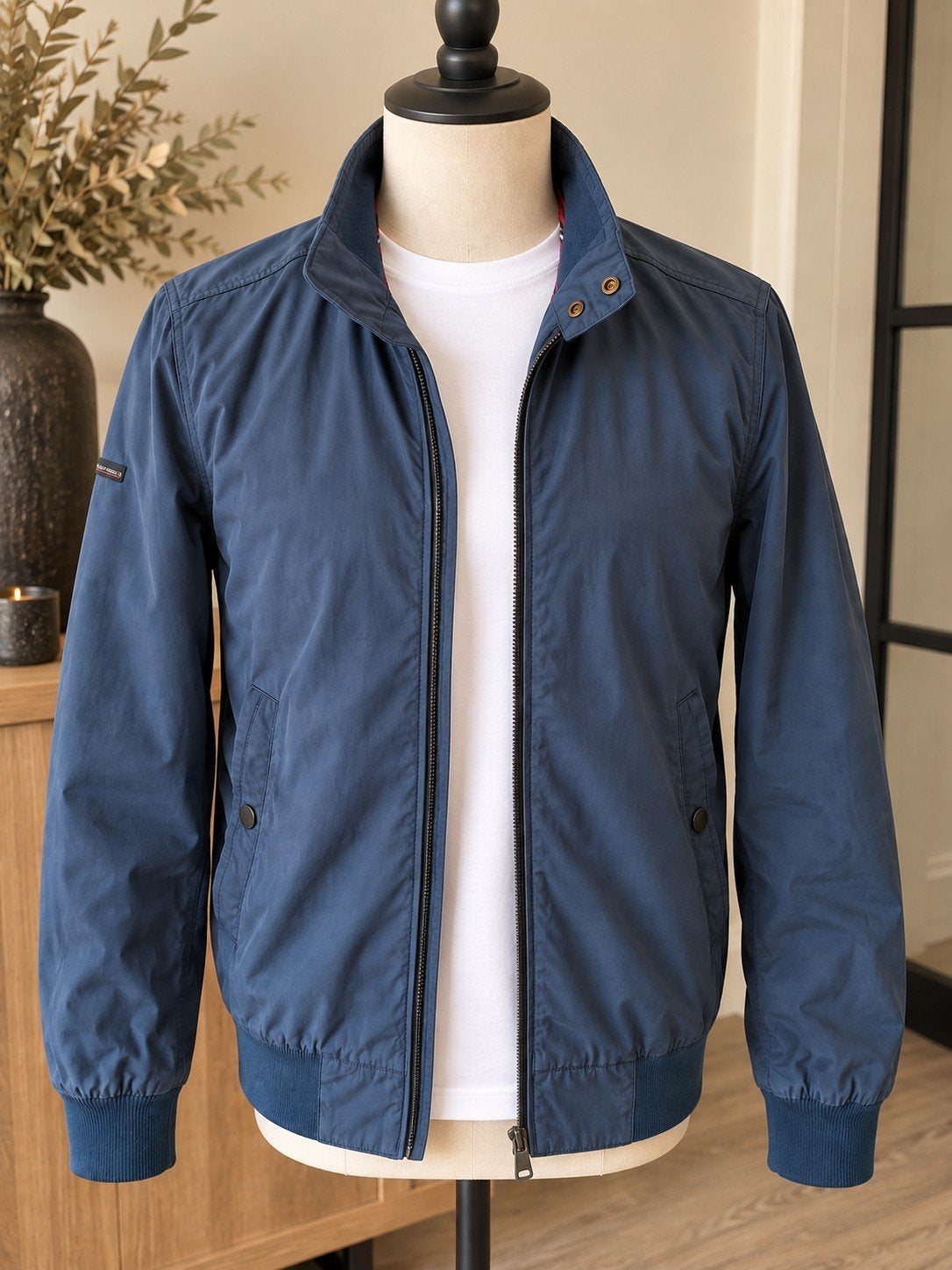 Superdry herenjas – blauw
Titel:
Superdry herenjas blauw, Enlèvement ou Envoi, SuperDry, Bleu, Taille 52/54 (L)