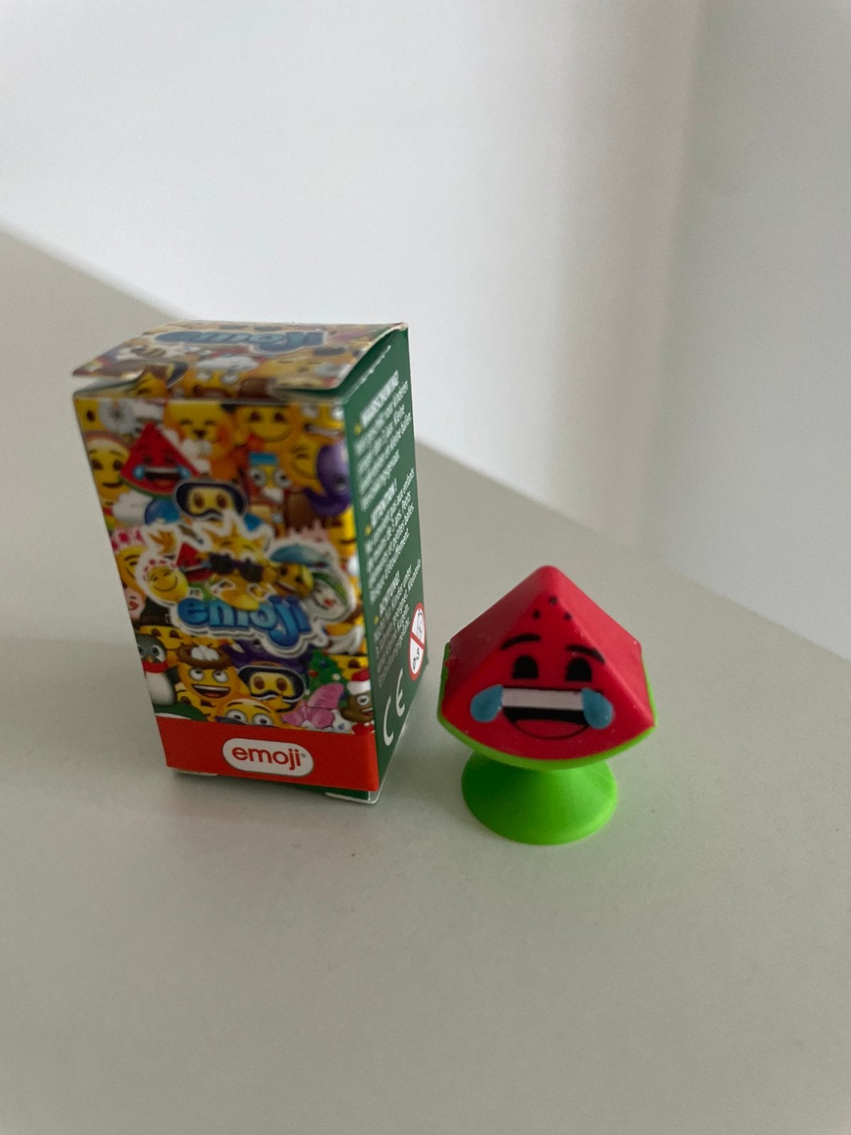 Emoji aldi 2026, Enlèvement ou Envoi, Comme neuf