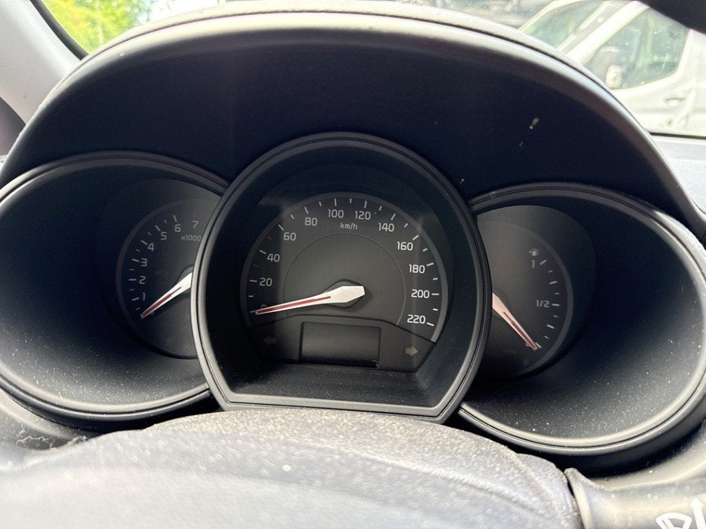 COCKPIT Kia Rio III (UB) (01-2011/12-2017), Info@kia.de, Theodor-Heuss-Allee 11
60486  Frankfurt am Main, DE, Kia Deutschland GmbH