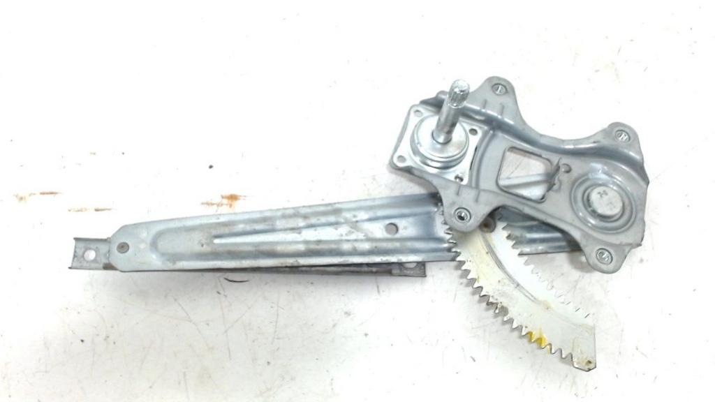 Raammechaniek links achter Nissan Micra, Onderdelen@venauto.nl, Van der Ven Autorecycling B.V., Gebruikt, Ettenseweg 76, 4706 PB Roosendaal, The Netherlands