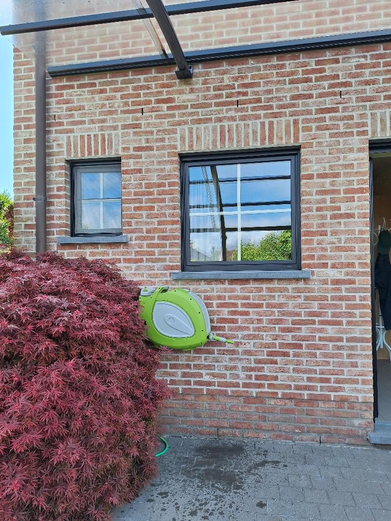 Muurhaspel met tuinslang, Tuin en Terras, Tuinslangen, Ophalen, Zo goed als nieuw, Tuinslanghaspel
