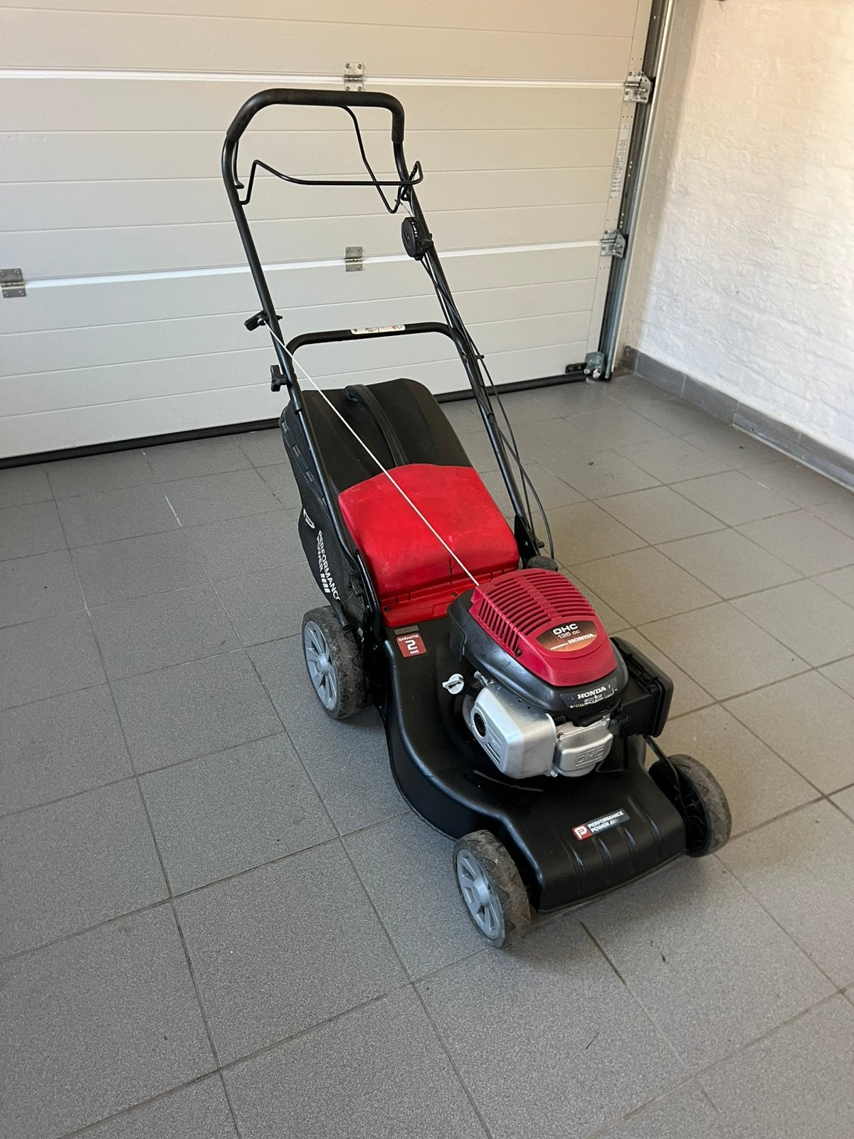 Tondeuse HONDA GCV 135, Enlèvement ou Envoi, Comme neuf