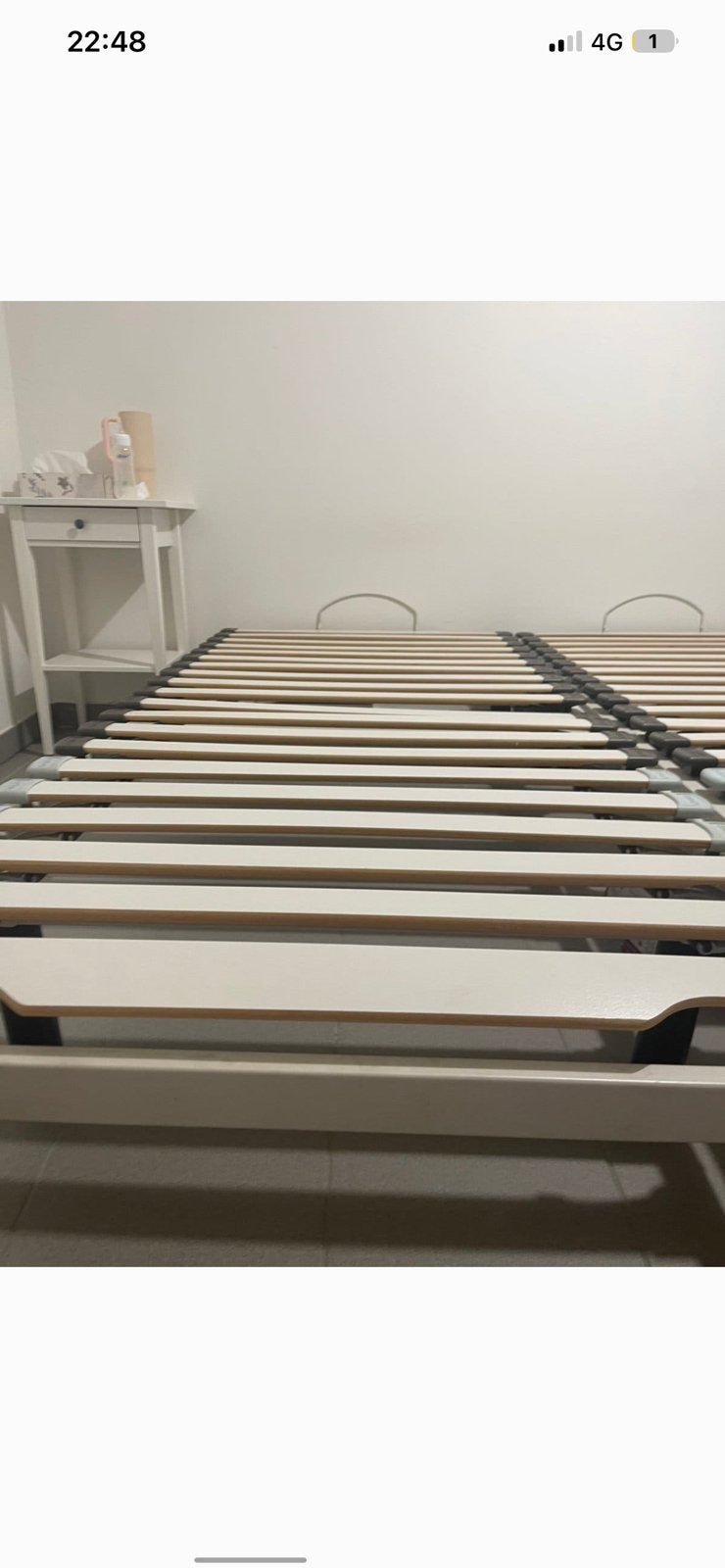 Lattenbodem op poten+ matras, Enlèvement, Comme neuf