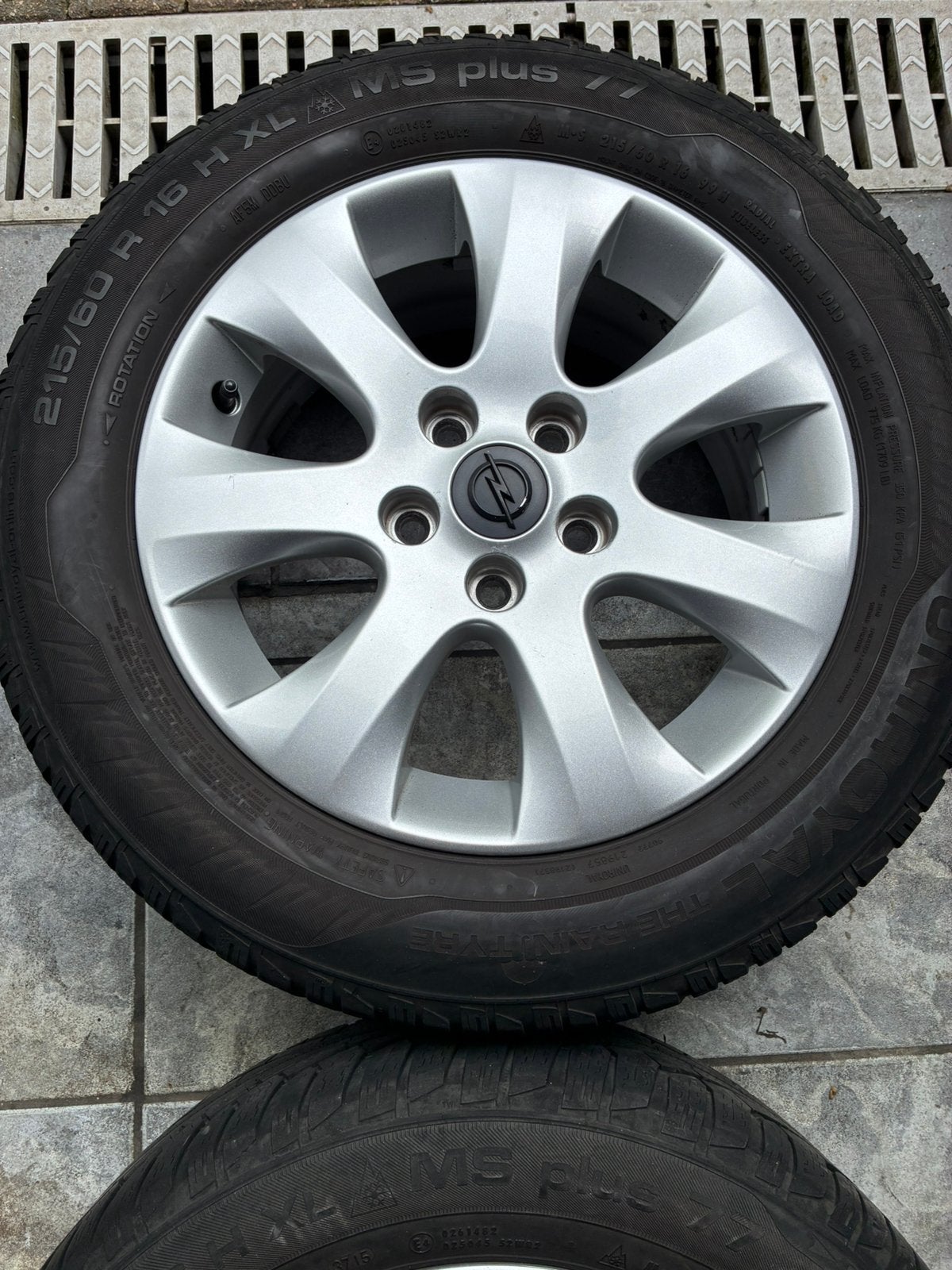 Winterbanden met velgen 215/60 R16 van Opel, Ophalen, Winterbanden, Velg(en)